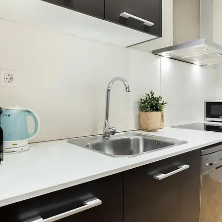 Centric 3bedroom In Ramblas 2 1b Apartment Barcelona